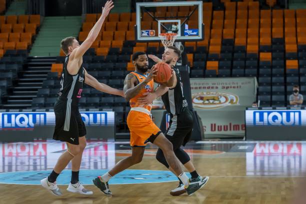 效力和贡献 效力和贡献