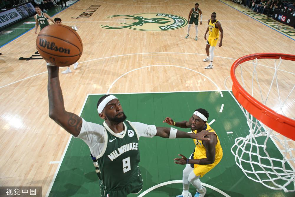 詹姆斯在比 詹姆斯在比